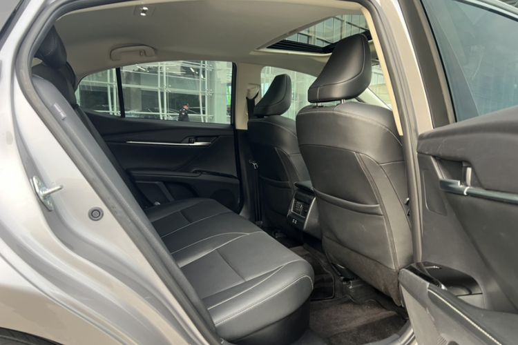 Used Toyota Camry 2024 Dual-Motor 2.0 HGVP Luxury Edition