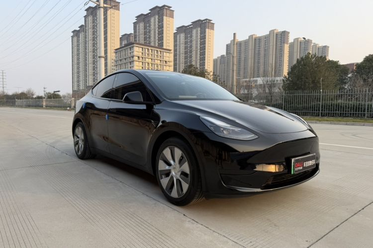 Used Tesla Model Y 2022 Rear-Wheel-Drive Version
