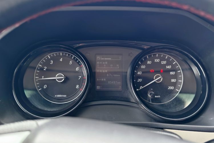 Used Wuling Hongguang PLUS 2019 1.5T Manual Comfort Version 7 Seats