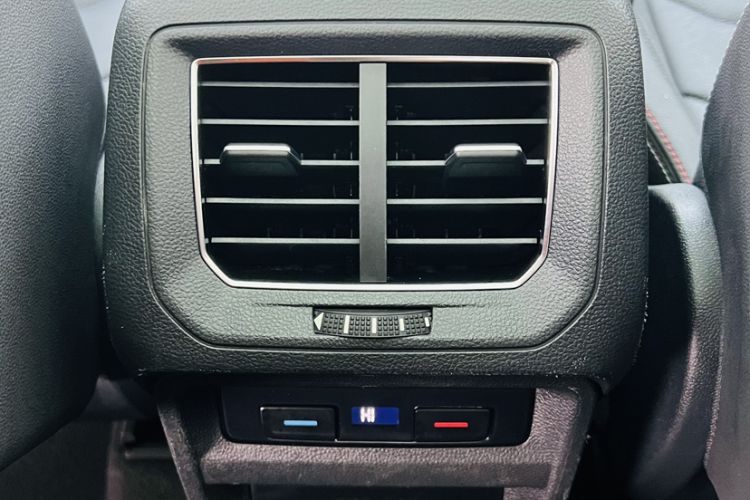 Used Volkswagen Tayron 2019 330TSI Two-Wheel-Drive Luxury Version China V Emission Standard