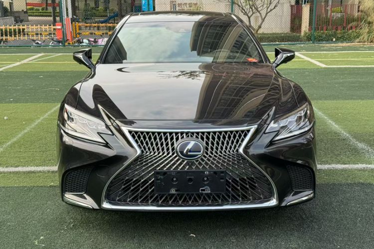 Used Lexus LS 2020 500h Luxury Edition China VI Standard
