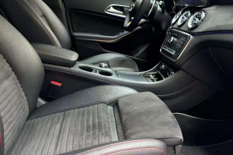 Used Mercedes-Benz CLA 2017 CLA 220 4MATIC
