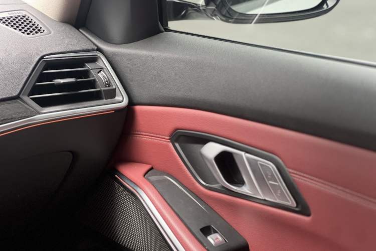 Used BMW 3 Series 2022 Updated 325Li M Sport Package Interior 9