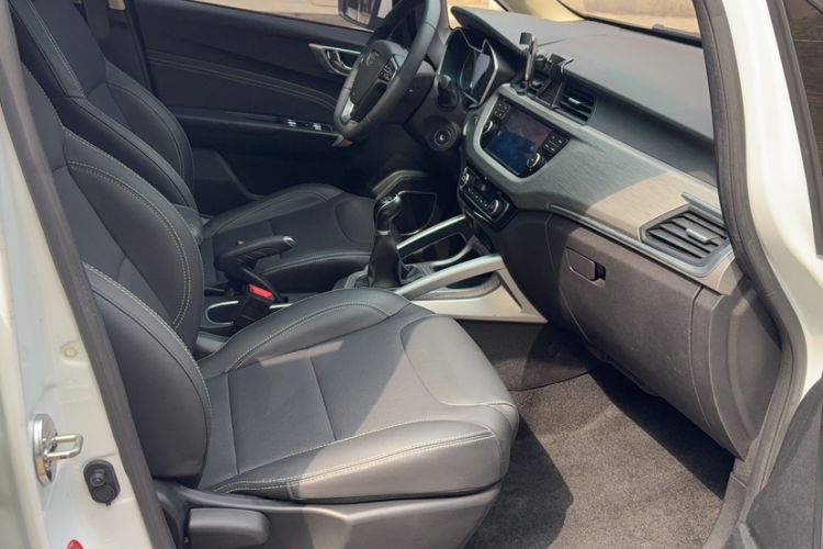 Used Geely Auto Vision X3 2017 1.5L Manual Luxury Model
