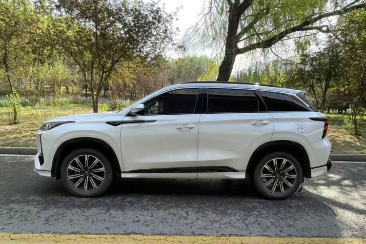 Used CHANGAN CS75 PLUS 2023 3rd Generation 2.0T Automatic Prestige Version Exterior 3