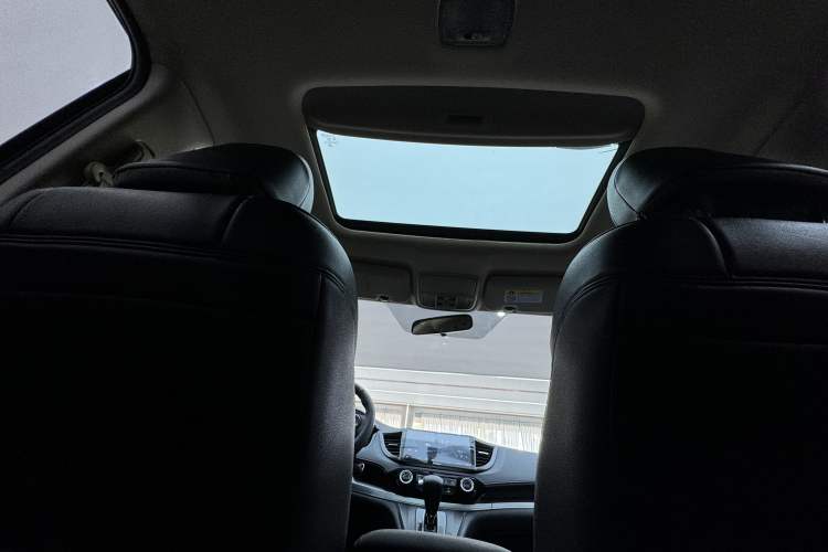 Used Honda CR-V 2016 2.0L two-wheel drive Urban Edition