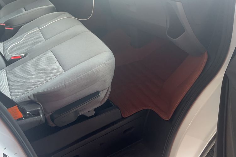 Used Ford Transit 2019 2.0T Gasoline Multi-Function Commercial Vehicle Short Wheelbase Mid-Roof 6-Seater China VI Standard