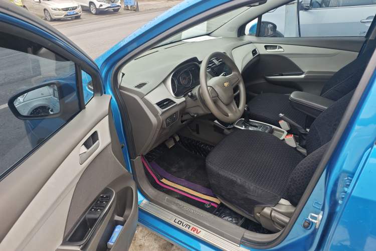 Used Chevrolet Lova RV 2016 1.5L Automatic Comfort Edition
