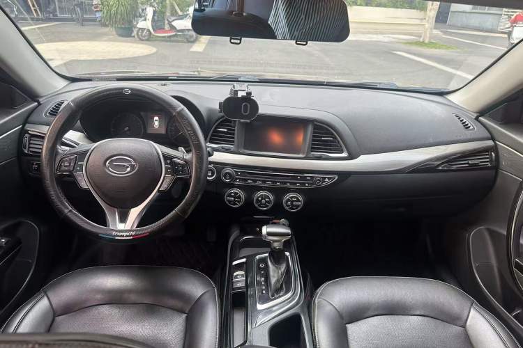 Used GAC Trumpchi GA6 2016 235T DCT Luxury Edition
