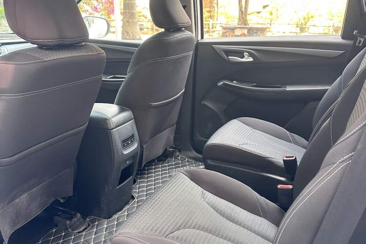 Used Baojun 730 2019 1.5L Manual Fashion Model 7-seater China VI