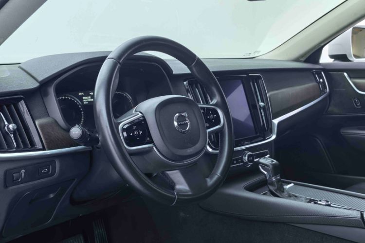 Used Volvo V90 2019 Cross Country T5 AWD Smart Range Version China V Standard
