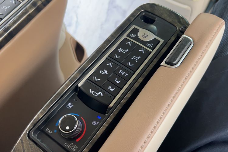 Used Buick GL8 2022 ES Landtrek 653T Comfort Edition