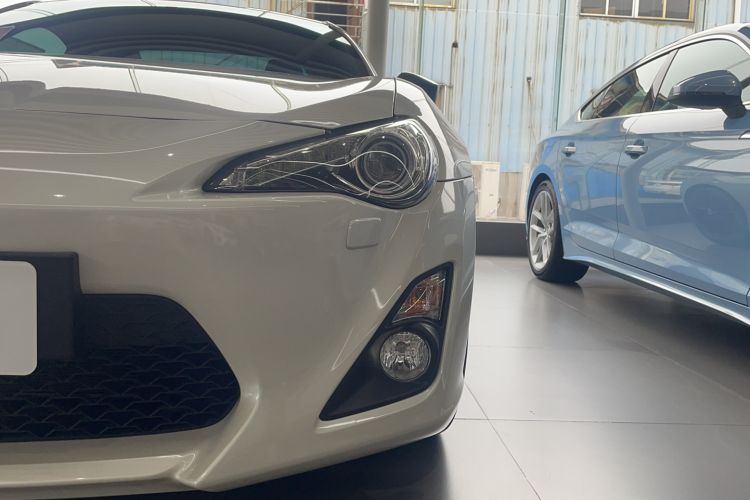 Used Toyota 86 2013 2.0L Automatic Luxury Version