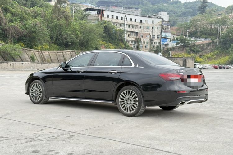 Used Mercedes-Benz E-Class 2022 Second Facelift E 300 L Sporty and Stylish Edition Exterior 10