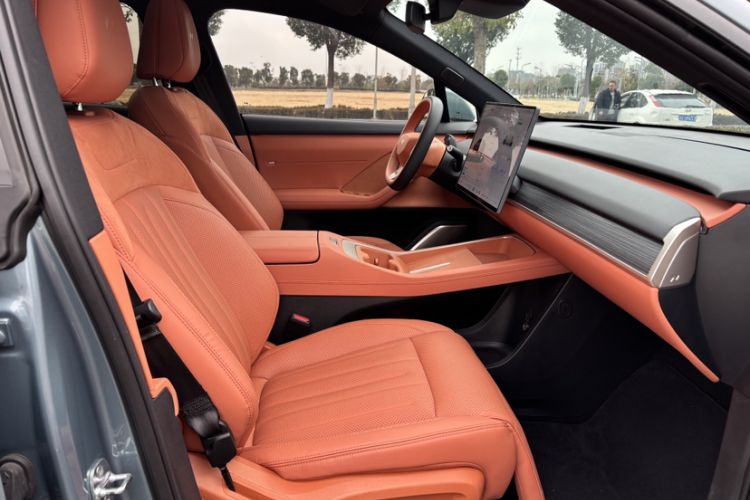 Used ONVO L60 2024 60 kWh All-Wheel Drive