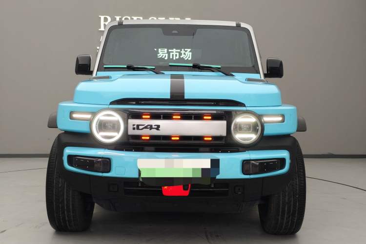 Used iCAR V23 2025 501 Four-Wheel Drive Intelligent Driving Version
