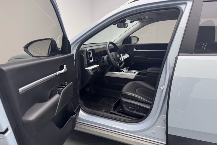 Used Hyundai ix35 2023 Musso 2.0L Deluxe Edition DLX
