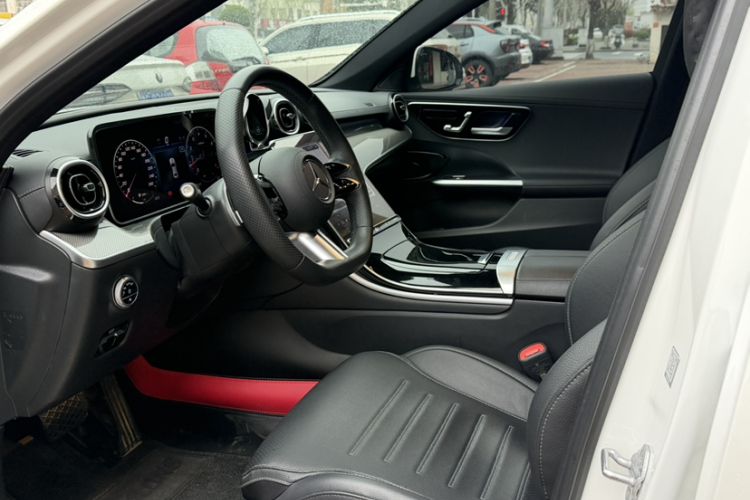 Used Mercedes-Benz C-Class 2023 Second Facelift C 260 L Sport Edition Interior 2