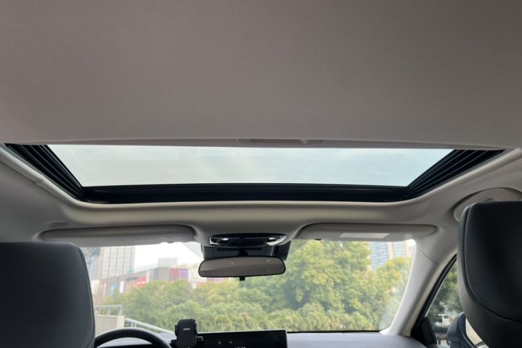 Used Toyota Camry 2024 Dual-Motor 2.0 HGVP Luxury Edition