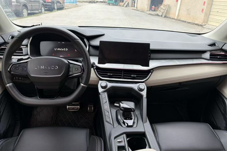 Used Lynk & Co 06 2021 1.5T Shero Pink Special Edition
