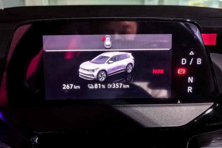 Used Volkswagen ID.6 X 2023 Upgraded Version Kinetic All-Wheel Drive Edition