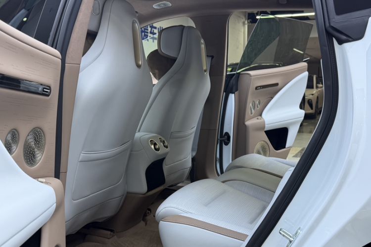 Used Avatr 07 2024 Ultra Range-Extended Four-Wheel Drive
