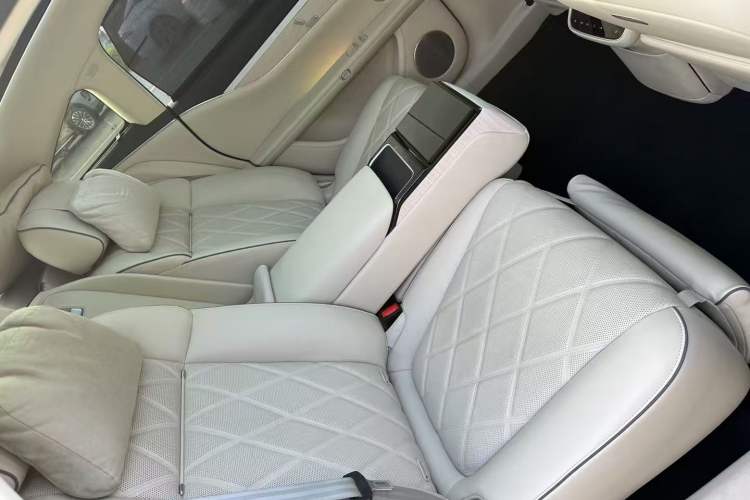 Used Hima Stelato S9 2024 All-Electric Ultra Four-Wheel-Drive Flagship Edition Interior 4