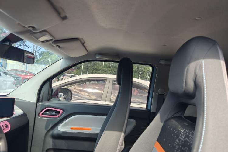 Used Wuling Hongguang MINIEV 2021 Macaron Fashion Edition Lithium-Ion Battery