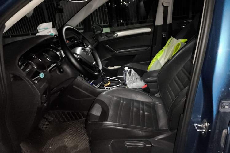 Used Volkswagen Touran 2016 Volkswagen Touran L 280TSI DSG Comfort Edition
