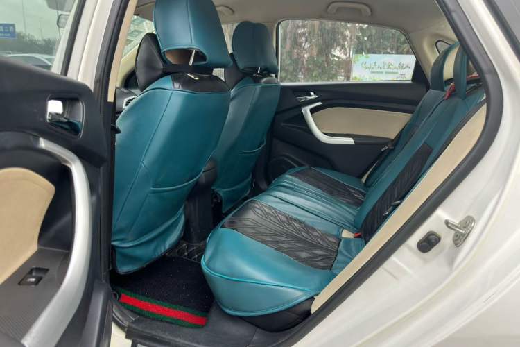 Used Changan Alsvin V7 2016 1.6L Manual LeShang Model China V Standard