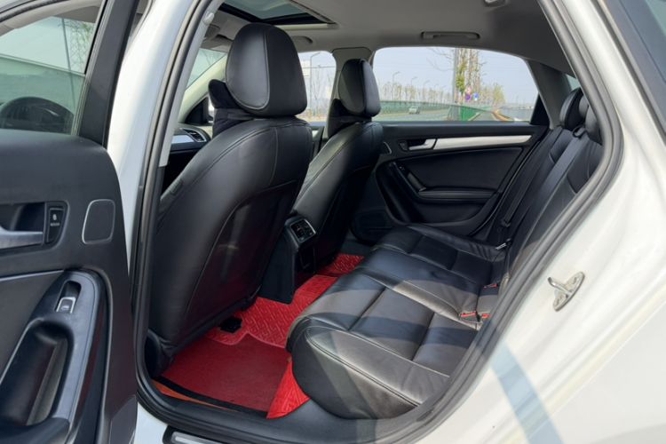 Used Audi A4L 2013 35 TFSI Automatic Standard Model
