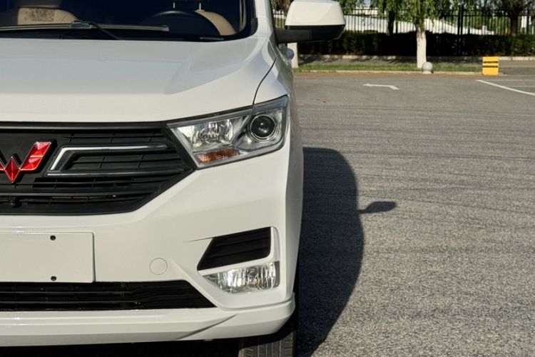 Used Wuling Hongguang 2021 1.5L Revised S Standard Version with Electric Power Steering LAR Left Front Headlight