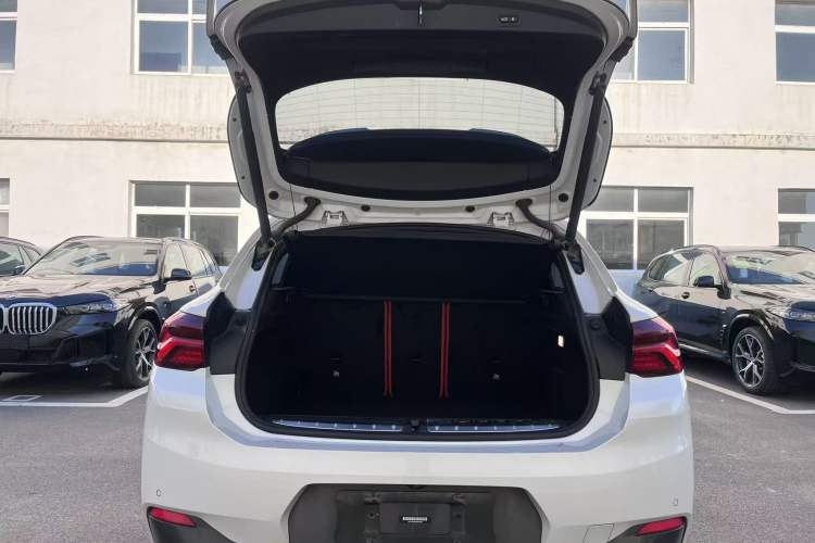 Used BMW X2 2021 sDrive25i Leading Model M Sport Package Interior 7