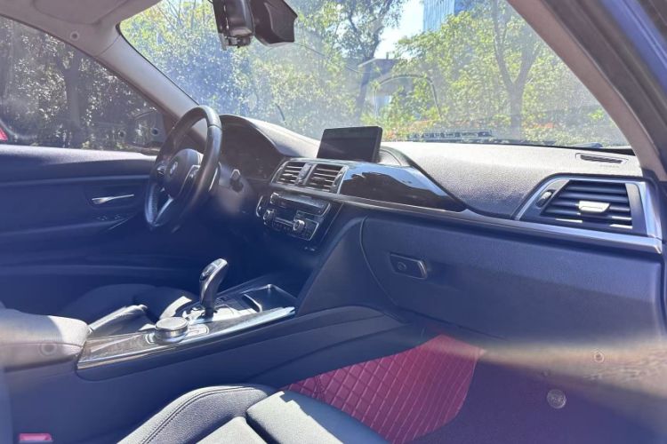 Used BMW 3 Series 2019 320Li M Sport Package Interior 1