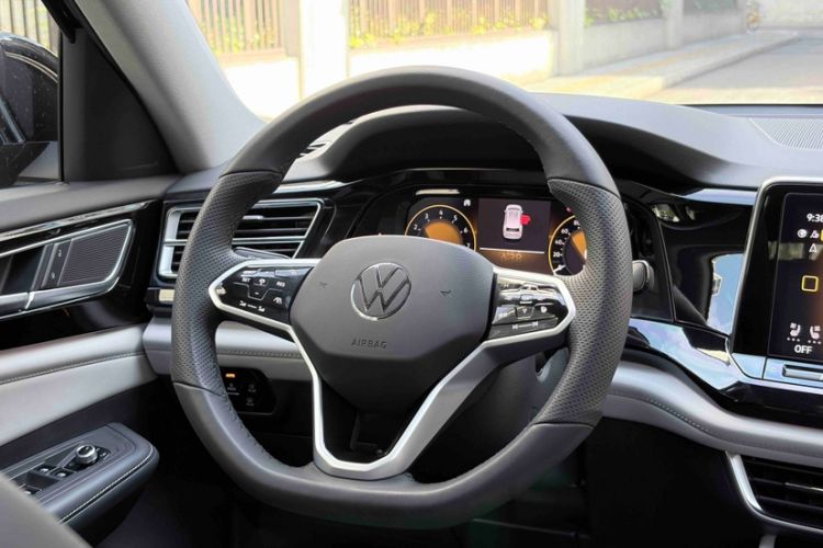 Used Volkswagen Teramont 2024 380TSI All-Wheel Drive Longyao Edition Steering Wheel
