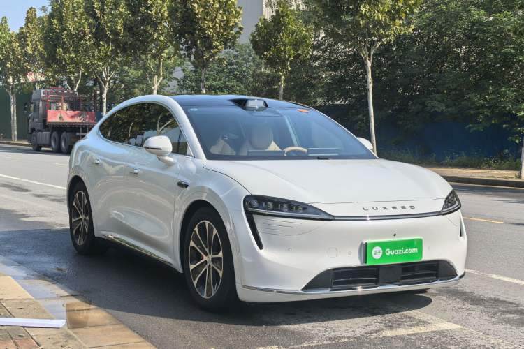 Used Hima Luxeed R7 2024 All-Electric 736 km Ultra