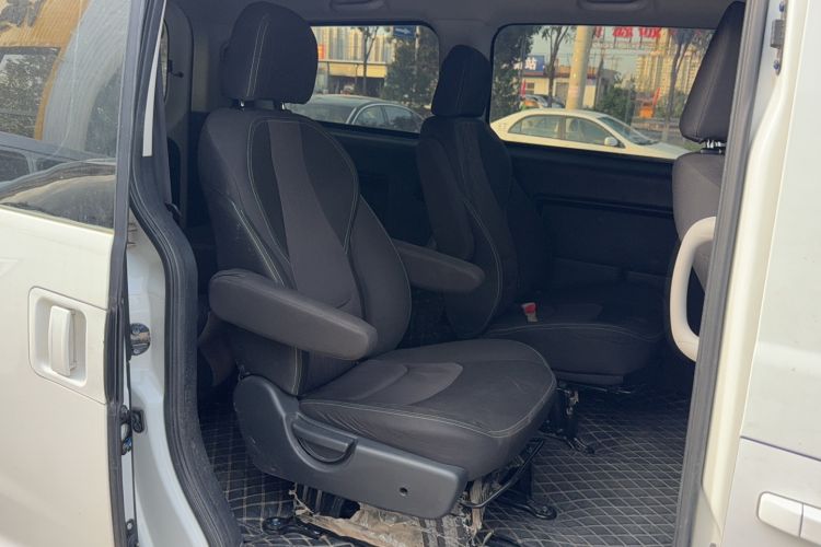 Used JAC Refine M3 2019 IKEA Edition 1.8L Luxury Smart Model