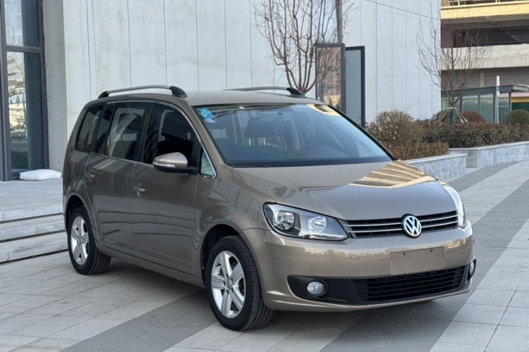 Used Volkswagen Touran 2015 1.4T Manual Fashion Edition 5-Seater
