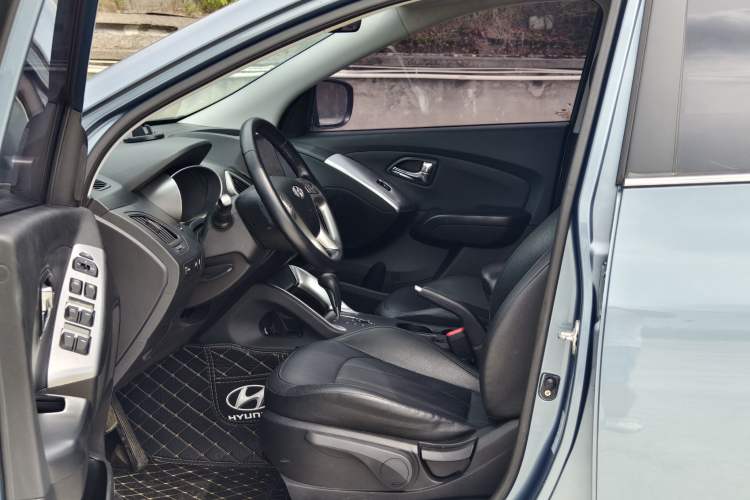 Used Hyundai ix35 2015 2.0L Automatic 2WD Smart Type China IV
