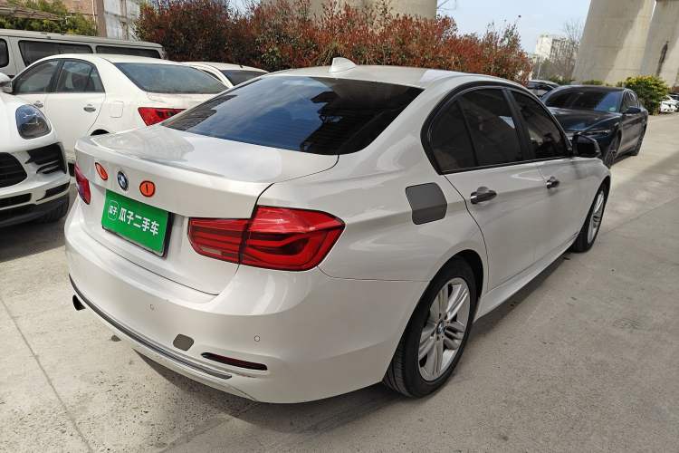 Used BMW 3 Series 2016 320i Fashion Model
