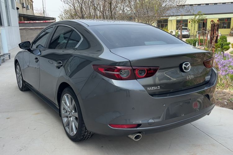 Used Mazda 3 Axela 2021 2.0L Automatic Zhiyao Edition Exterior 2