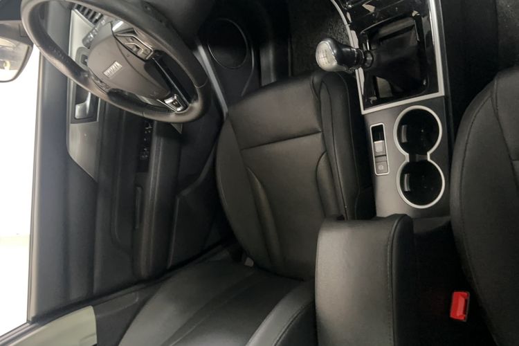 Used Haval H2 2017 Red-Label 1.5T Manual Two-Wheel Drive Luxury Model