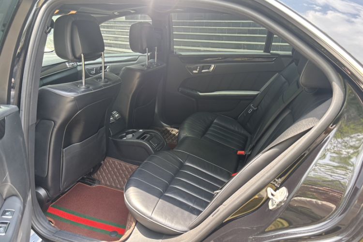 Used Mercedes-Benz E-Class 2015 E 320 L Sport Edition Interior 1