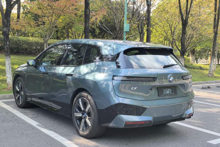 Used BMW iX 2022 xDrive40