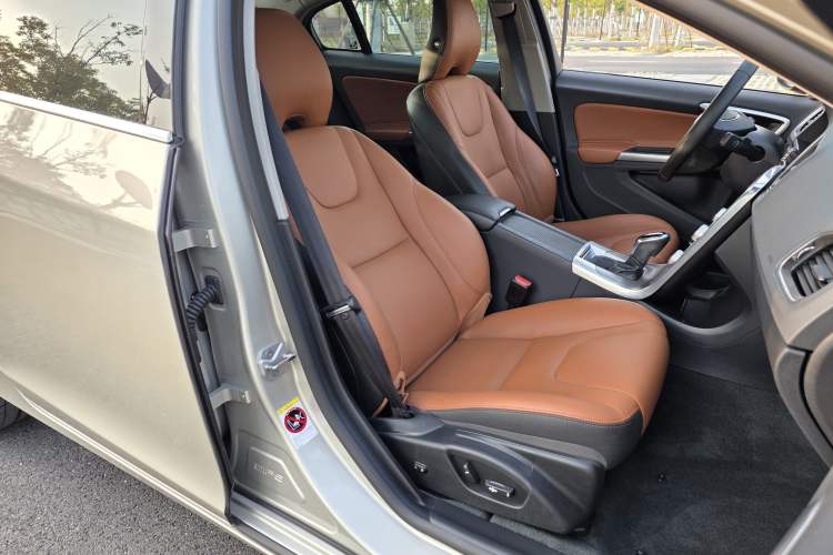 Used Volvo S60 2018 S60L T3 Smart Progress Edition
