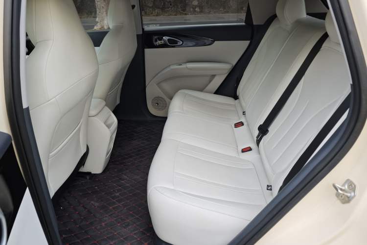 Used Geely Galaxy Geome 2025 410 km Free Version