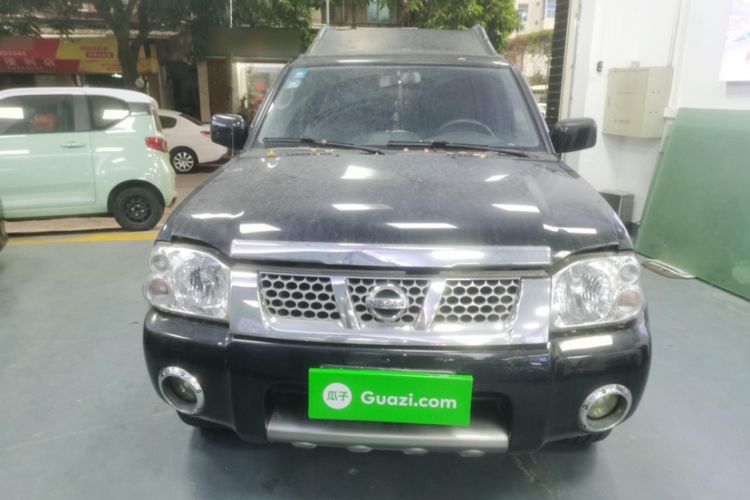 Used Nissan Paladin 2013 2.4L Two-Wheel Drive Standard Version China IV Standard
