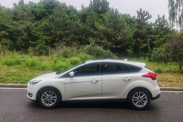 Used Ford Focus 2018 Hatchback Classic EcoBoost 180 Automatic Elite Model