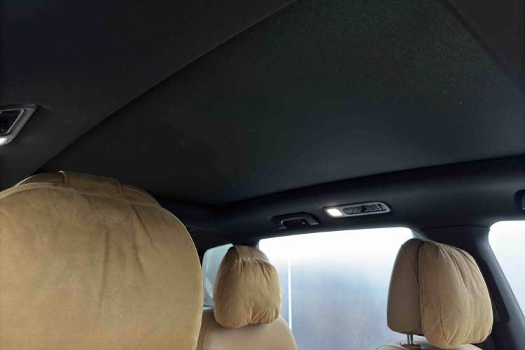 Used Li Auto ONE 2021 Extended-Range 6-Seater Version Interior 9