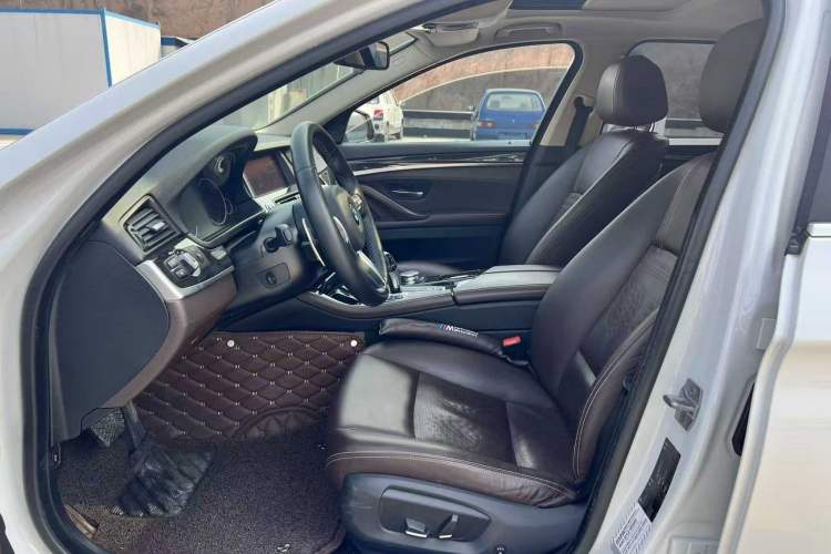 Used BMW 5 Series 2014 525Li Luxury Design Package